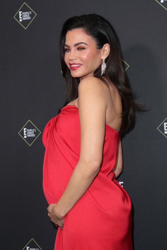 Pregnant JENNA DEWAN at People