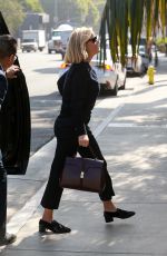 REESE WITHERSPOON Arrives at San Vicente Bungalows in West Hollywood 11/07/2019