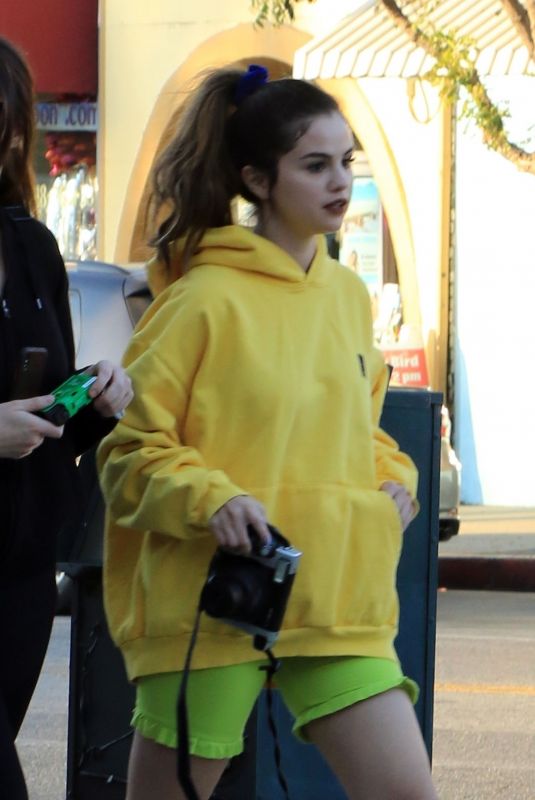 SELENA GOMEZ Shopping at Gelson