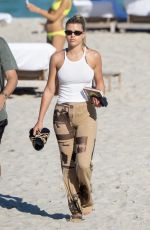 SOFIA RICHIE ata  Beach in Miami 11/28/2019