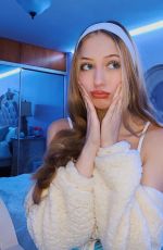 SOPHIA DIAMOND - Instgagram Photos 11/21/2019