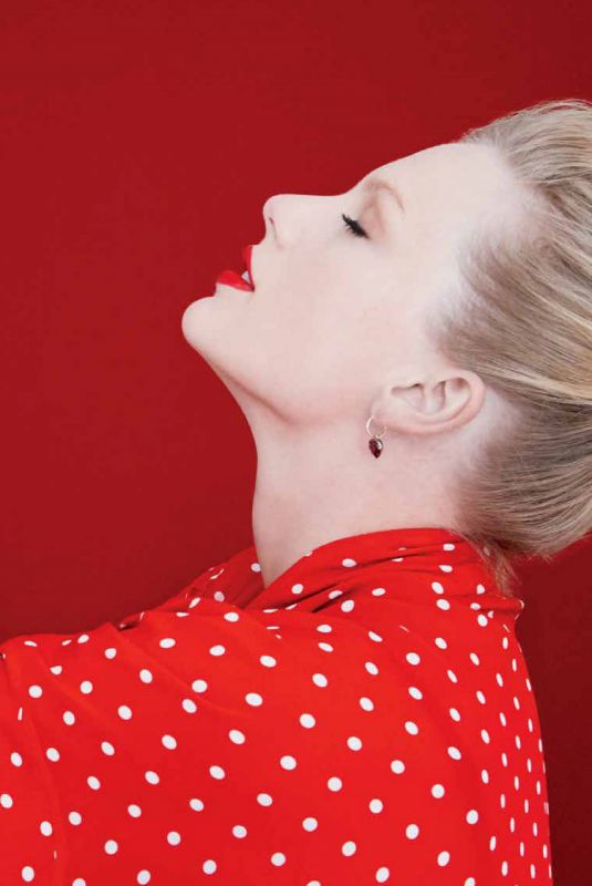 TAYLOR SWIFT in Rolling Stone Magazine, India November 2019
