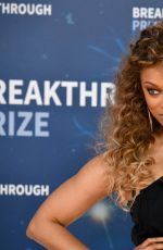 TYRA BANKS at 8th Annual Breakthrough Prize Ceremony in Mountain View 11/03/2019