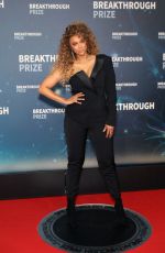 TYRA BANKS at 8th Annual Breakthrough Prize Ceremony in Mountain View 11/03/2019