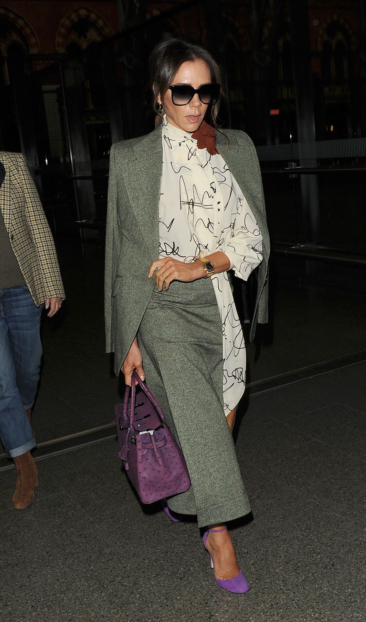 VICTORIA BECKHAM Out in London 11/15/2019 – HawtCelebs