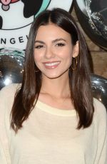 VICTORIA JUSTICE at Love Leo Rescue’s 2nd Annual Cocktails for a Cause in Los Angeles 11/06/2019