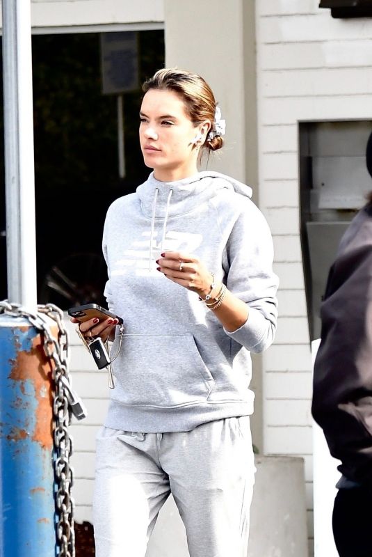 ALESSANDRA AMBROSIO Leaves a Bank in Brentwood 12/17/2019