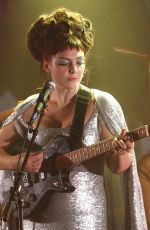 ANGEL OLSEN at Jimmy Kimmel Live 12/04/2019