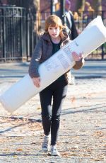 ANNA KENDRICK Carries Her Mattress Out in New York 12/20/2019
