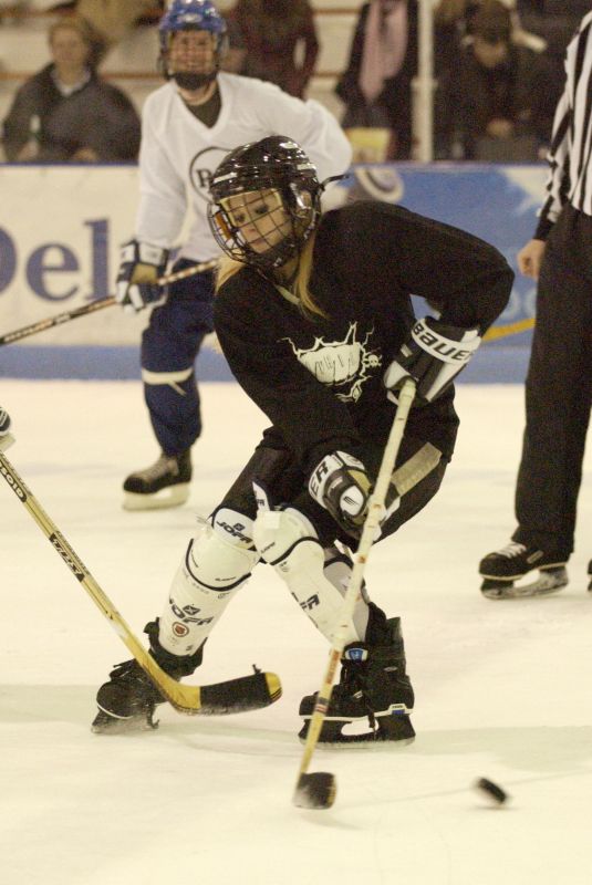 AVRIL LAVIGNE at RCA Records Annual Hockey Game in New York 12/14/2004