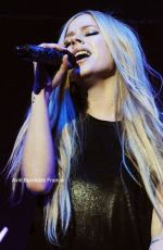 AVRIL LAVIGNE at Star 94 FM Jingle Jam in Atlanta 12/16/2013