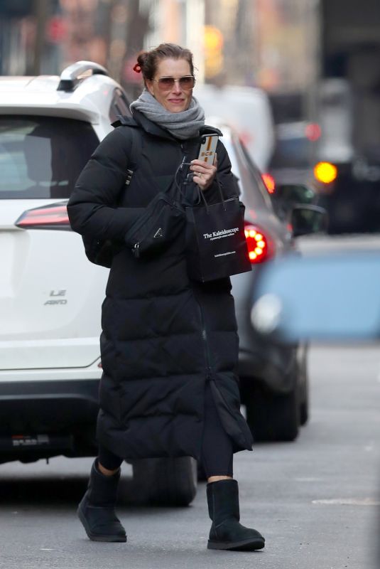 BROOKE SHIELDS Out Shopping in New York 12/18/2019