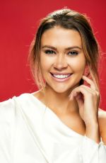 CAELYNN MILLER-KEYES at Kiis FM Iheartradio Jingle Ball Portrait Studio 12/06/2019