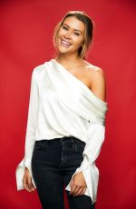 CAELYNN MILLER-KEYES at Kiis FM Iheartradio Jingle Ball Portrait Studio 12/06/2019