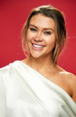 CAELYNN MILLER-KEYES at Kiis FM Iheartradio Jingle Ball Portrait Studio 12/06/2019