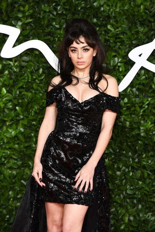 CHARLI XCX at Fashion Awards 2019 in London 12/02/2019