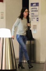 COURTENEY COX After Fans Mistook Her for Caitlyn Jenner 12/18/2019
