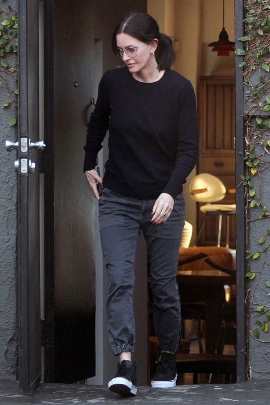 COURTENEY COX Leaves Galerie Half on Melrose Avenue in Hollywood 12/17/2019