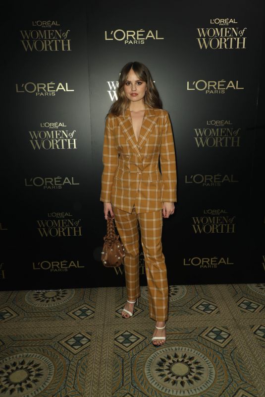 DEBBY RYAN at L