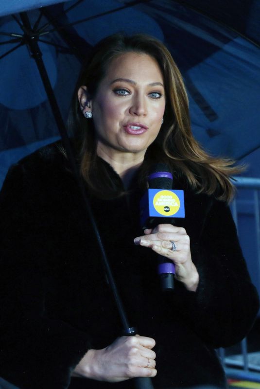 GINGER ZEE on the Set of Good Morning America 12/30/2019