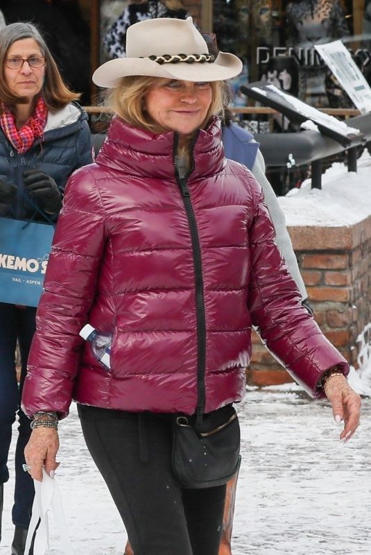 GOLDIE HAWN Out and About in Aspen 12/27/2019