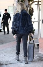 GOLDIE HAWN Out Shopping in Aspen 12/20/2019