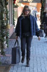 GOLDIE HAWN Out Shopping in Aspen 12/20/2019