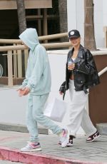 HAILEY and Justin BIEBER Out for Lunch in Los Angeles 11/30/2019