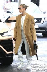 HAILEY BIEBER Arrives at Doctor