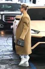 HAILEY BIEBER Arrives at Doctor
