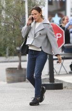 JENNIFER GARNER Arrives at Brentwood Country Mart 12/02/2019