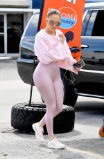 JENNIFER LOPEZ Arrives at a Gym in Miami 12/17/2019