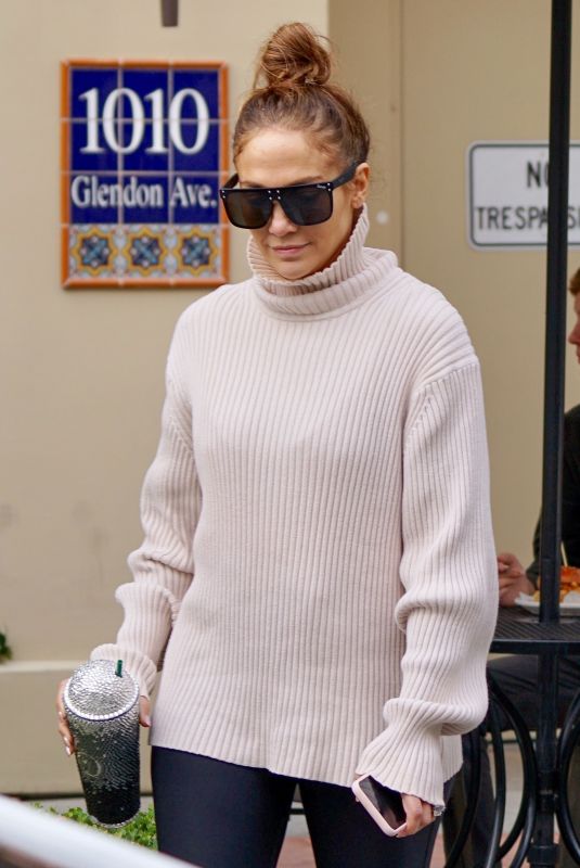 JENNIFER LOPEZ at a Gym in Los Angeles 12/30/2019