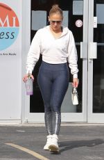 JENNIFER LOPEZ Leaves a Gym in Miami 12/11/2019