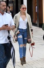 JENNIFER LOPEZ Out Last Minute Christmas Shopping in Miami 12/24/2019