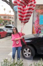 JENNIFER LOVE HEWITT Out Shopping in Santa Monica 12/18/2019