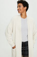 JOURDANA PHILLIPS for Aritzia, December 2019