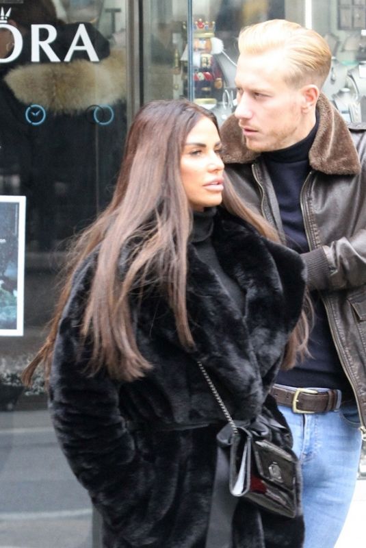KATI PRICE and Kris Boyson Out in New York 12/11/2019