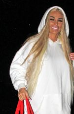 KATIE PRICE at Last Minute Christmas Shopping 12/22/2019