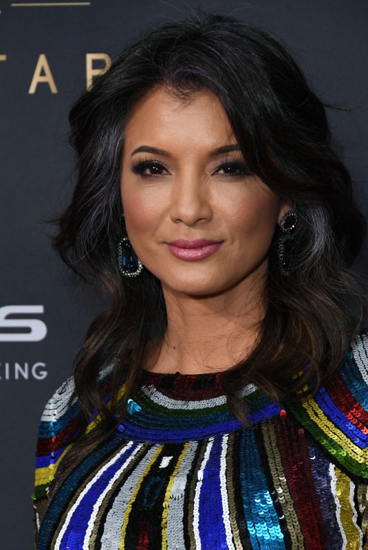 KELLY HU at 18th Annual Unforgettable Gala in Beverly Hills 12/14/2019