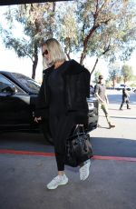 KHLOE KARDASHIAN Out for Lunch at La Plata in Agoura Hills 12/10/2019