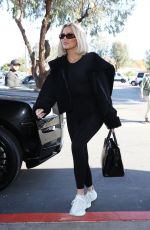 KHLOE KARDASHIAN Out for Lunch at La Plata in Agoura Hills 12/10/2019