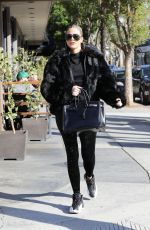 KIM and KHLOE KARDASHIAN Out for Lunch at Grandville Restaurant in Studio City 12/02/2019