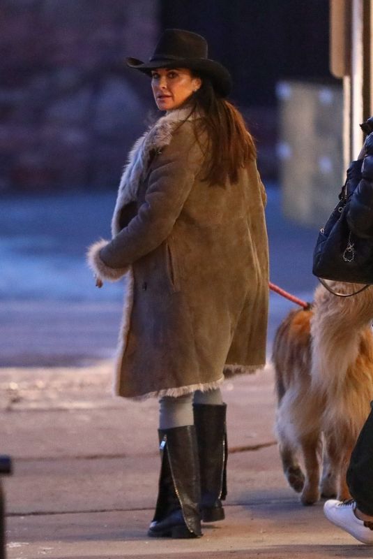 KYLE RICHARDS Leaves at Pharmacy in Aspen 12/20/2019
