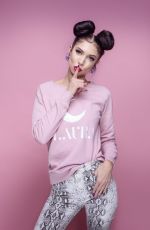 LAURA POLDVERE at a Photoshoot, 2019