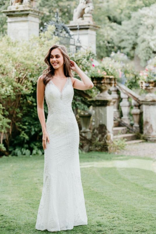 LILY EASTON for Allure Bridals, 2019