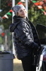 LISA RINNA Shopping for Christmas Tree in Los Angeles 12/16/2019