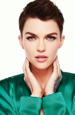 MELISSA BENOIST, RUBY ROSE amd CAITY LOTZ in Entertainment Weekly, The Ultimate Guide to Arrowverse 2019