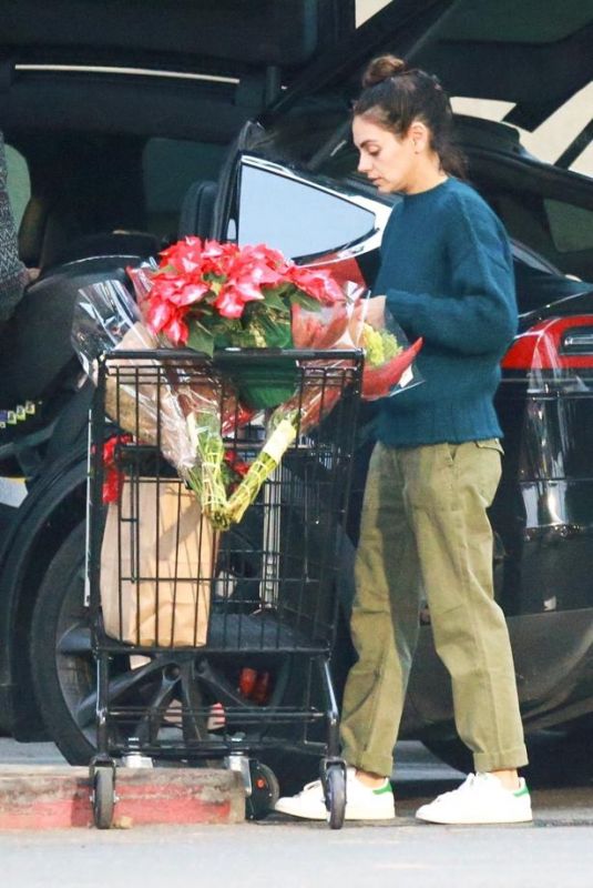 MILA KUNIS Shopping at Ralphs in Los Angeles 12/03/2019