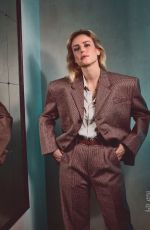 NATALIA DE MOLINA in Harper